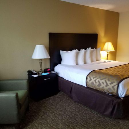 דהפוניאק ספרינגס Best Western Crossroads Inn מראה חיצוני תמונה