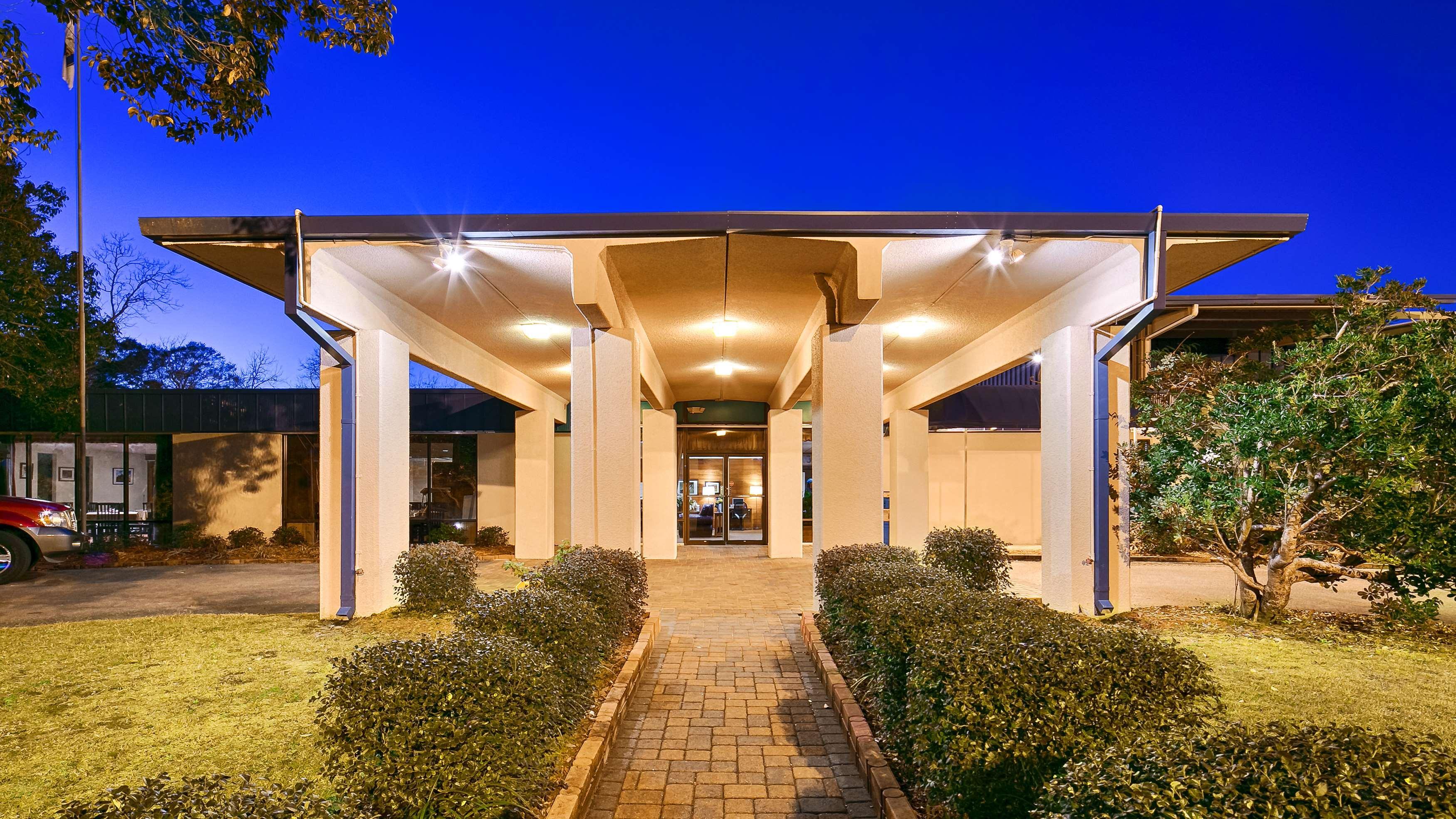 דהפוניאק ספרינגס Best Western Crossroads Inn מראה חיצוני תמונה