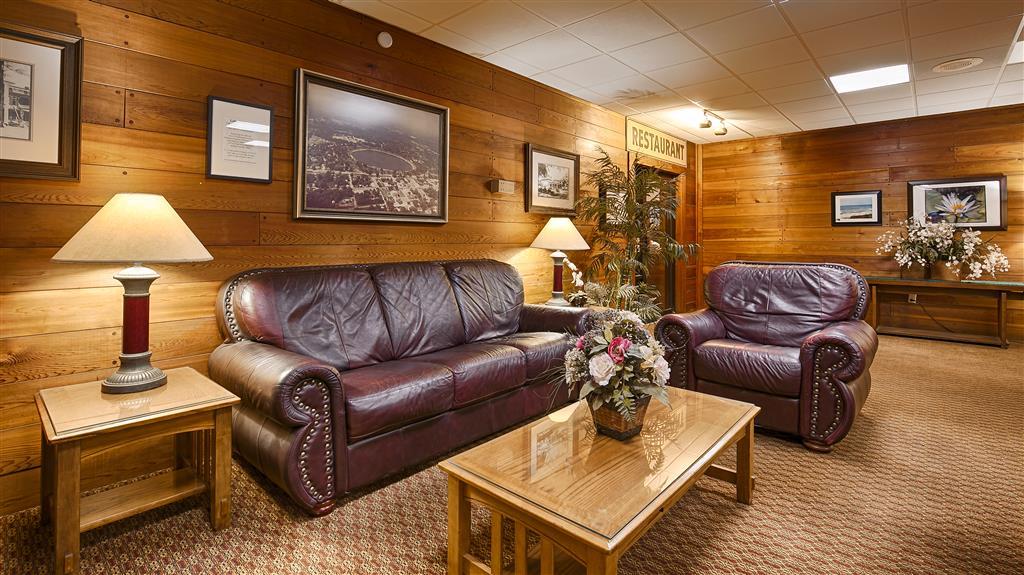 דהפוניאק ספרינגס Best Western Crossroads Inn מראה פנימי תמונה