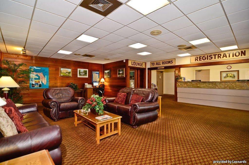 דהפוניאק ספרינגס Best Western Crossroads Inn מראה פנימי תמונה